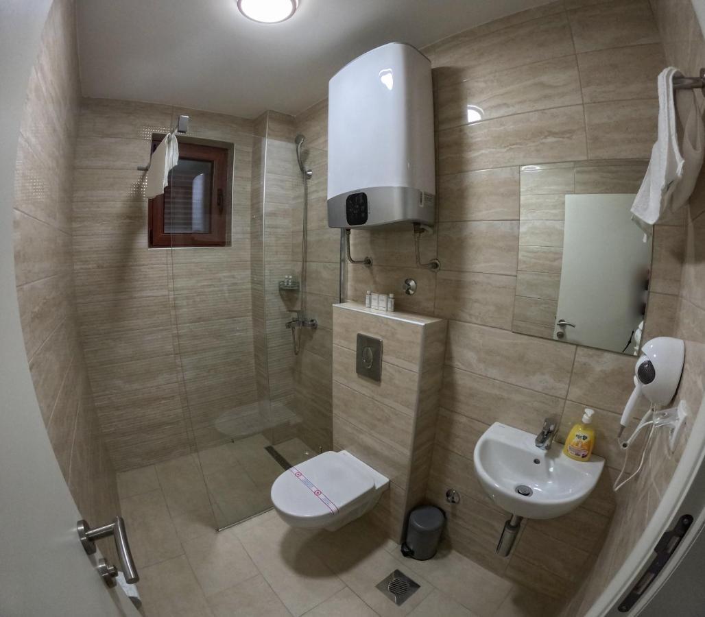 Motel Zeta Lux Mitrovici  Extérieur photo