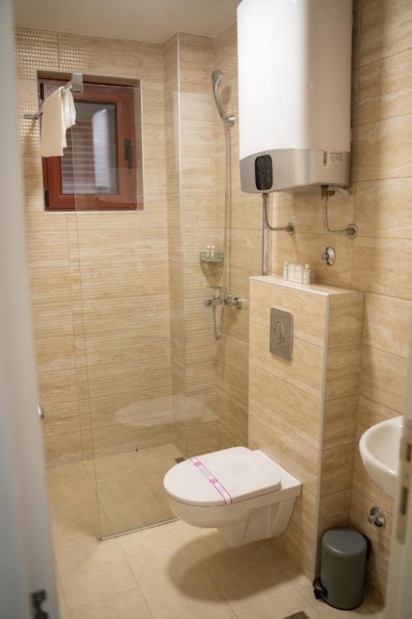 Motel Zeta Lux Mitrovici  Extérieur photo