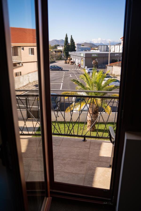 Motel Zeta Lux Mitrovici  Extérieur photo
