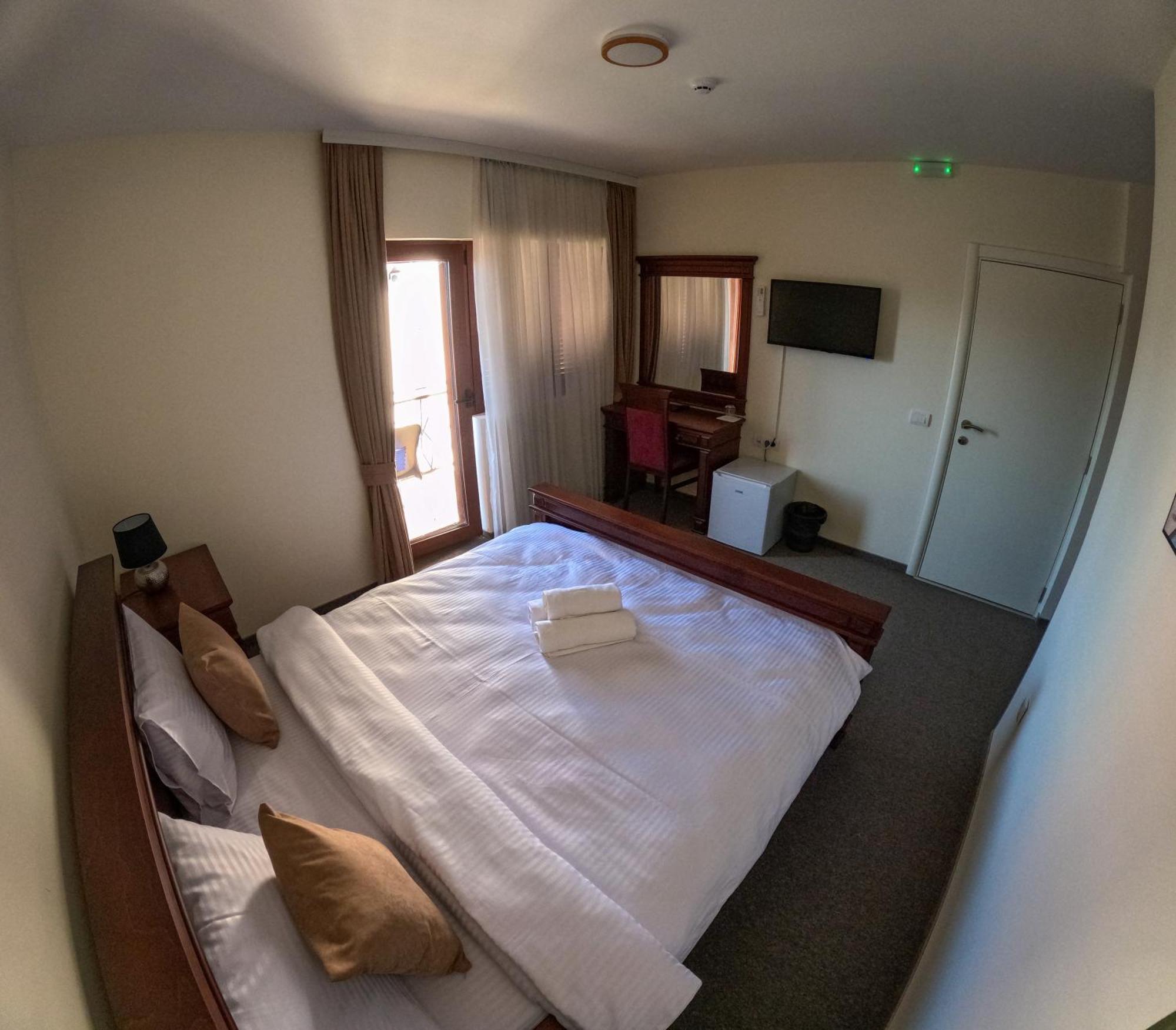 Motel Zeta Lux Mitrovici  Extérieur photo