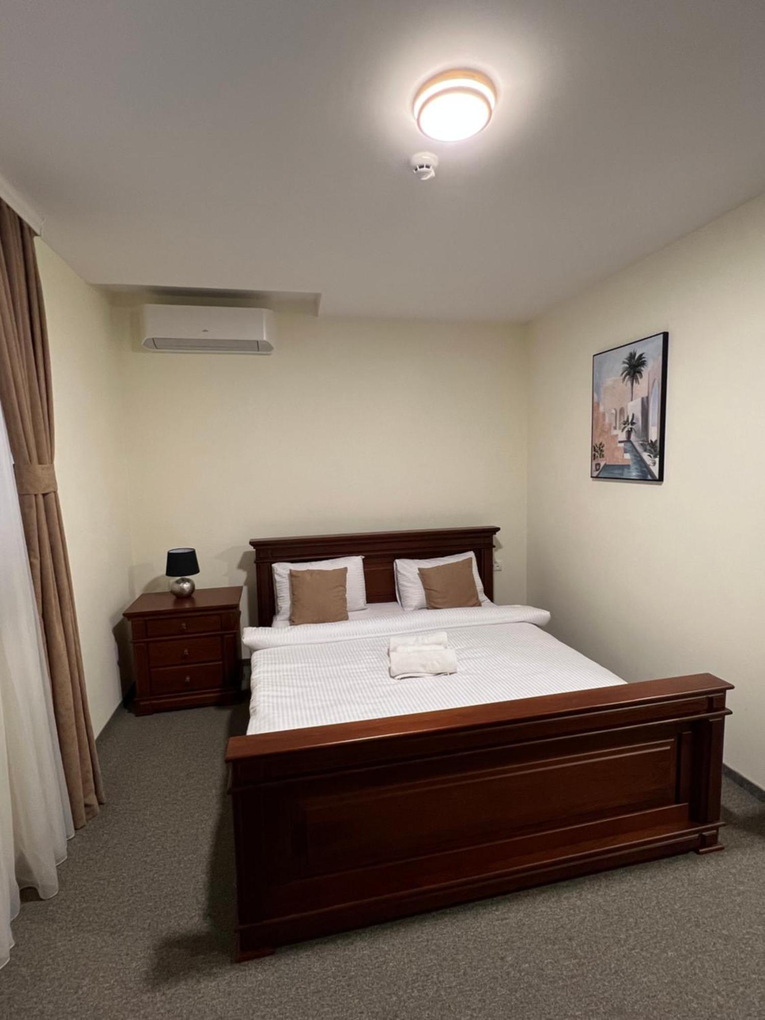 Motel Zeta Lux Mitrovici  Extérieur photo