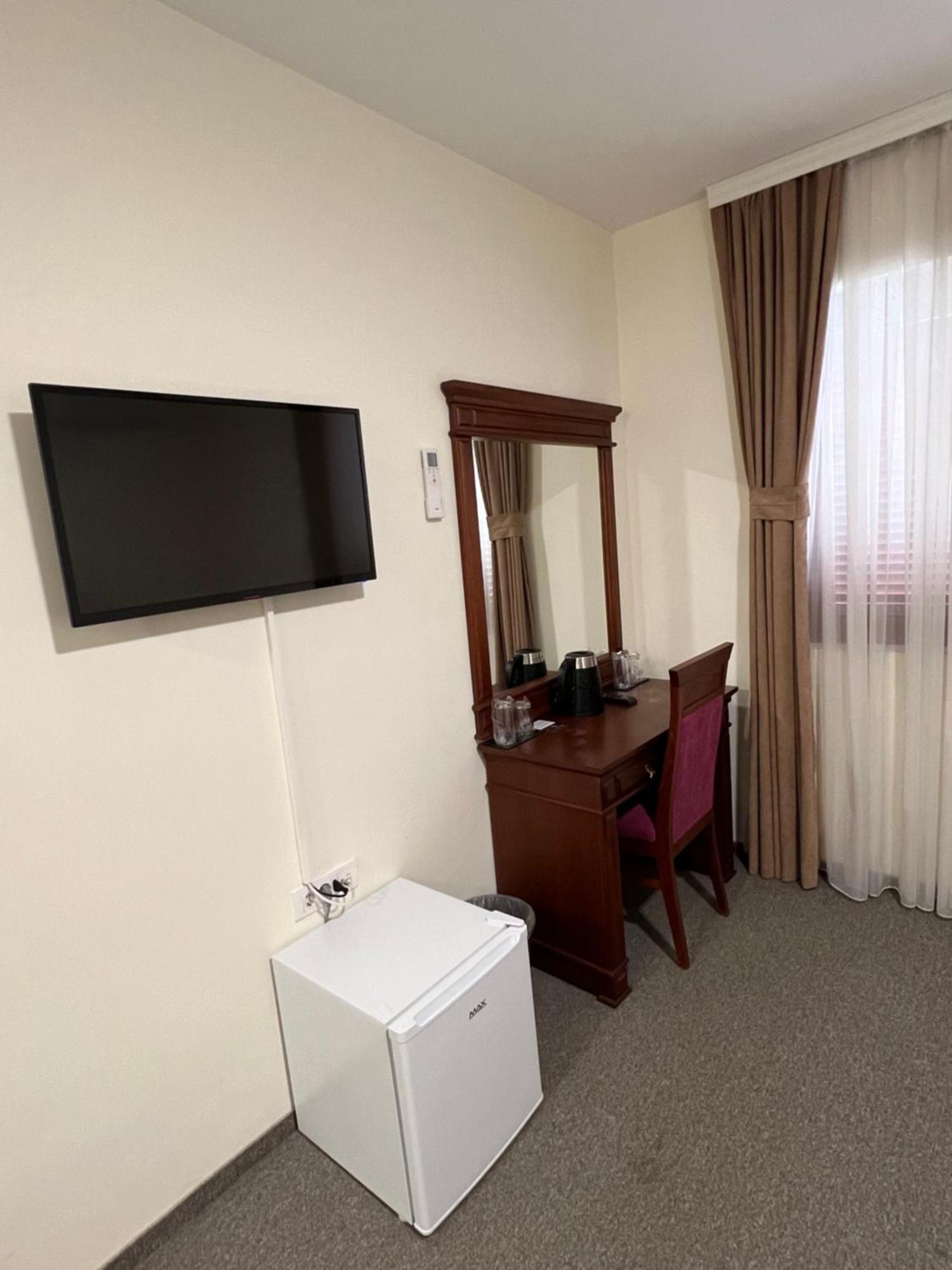 Motel Zeta Lux Mitrovici  Extérieur photo